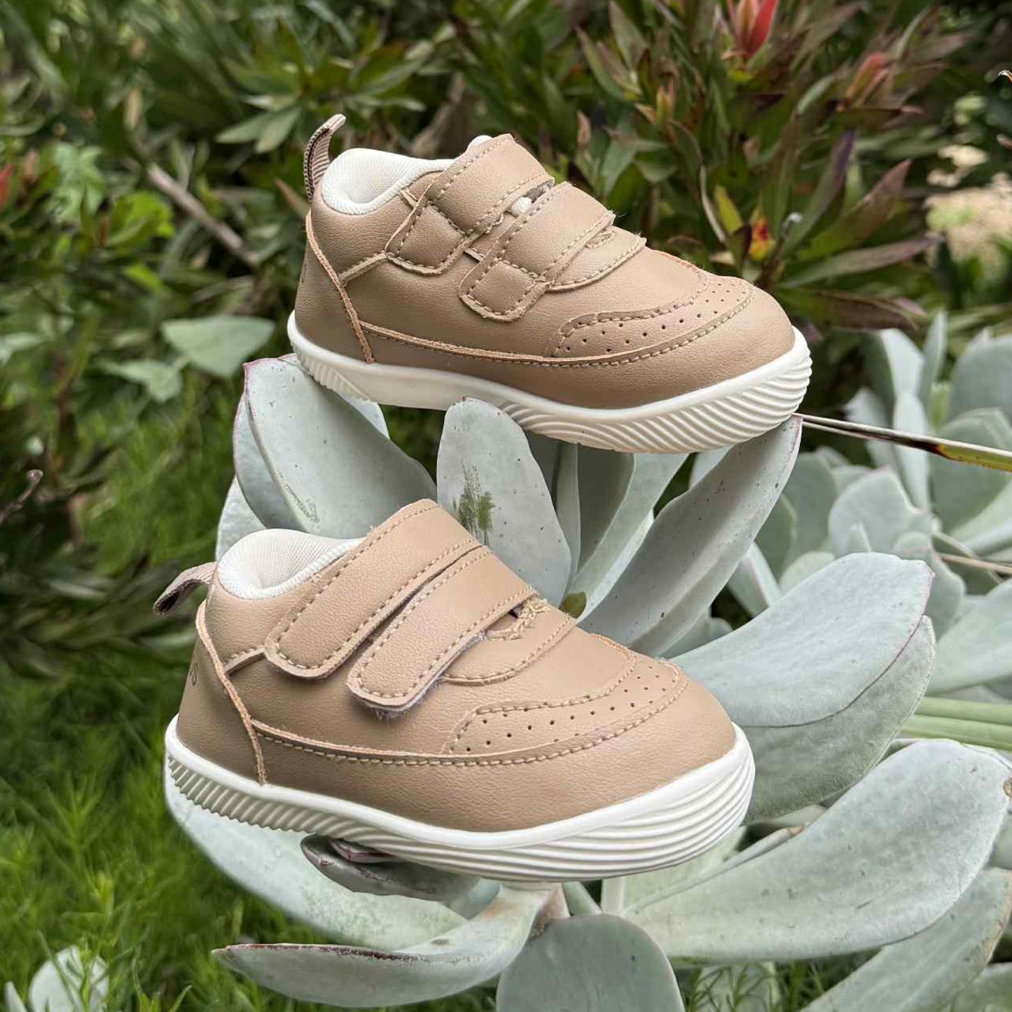 Tiny Treads Classic Tan and White